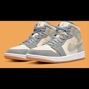 I’m selling Jordan mid se coconut milk particle grey